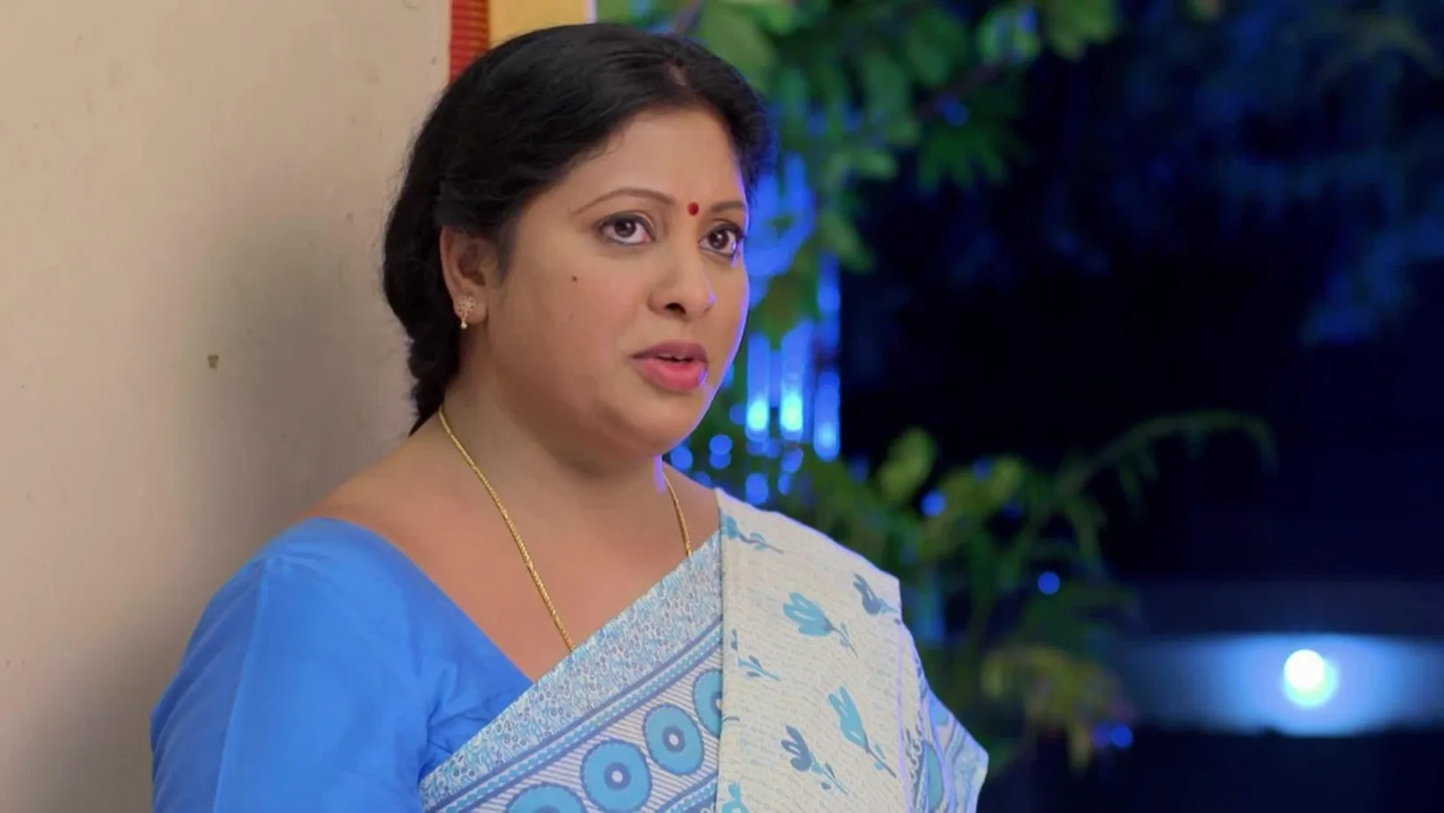 Surya's mother beats Surya – Suryakantham Highlights 