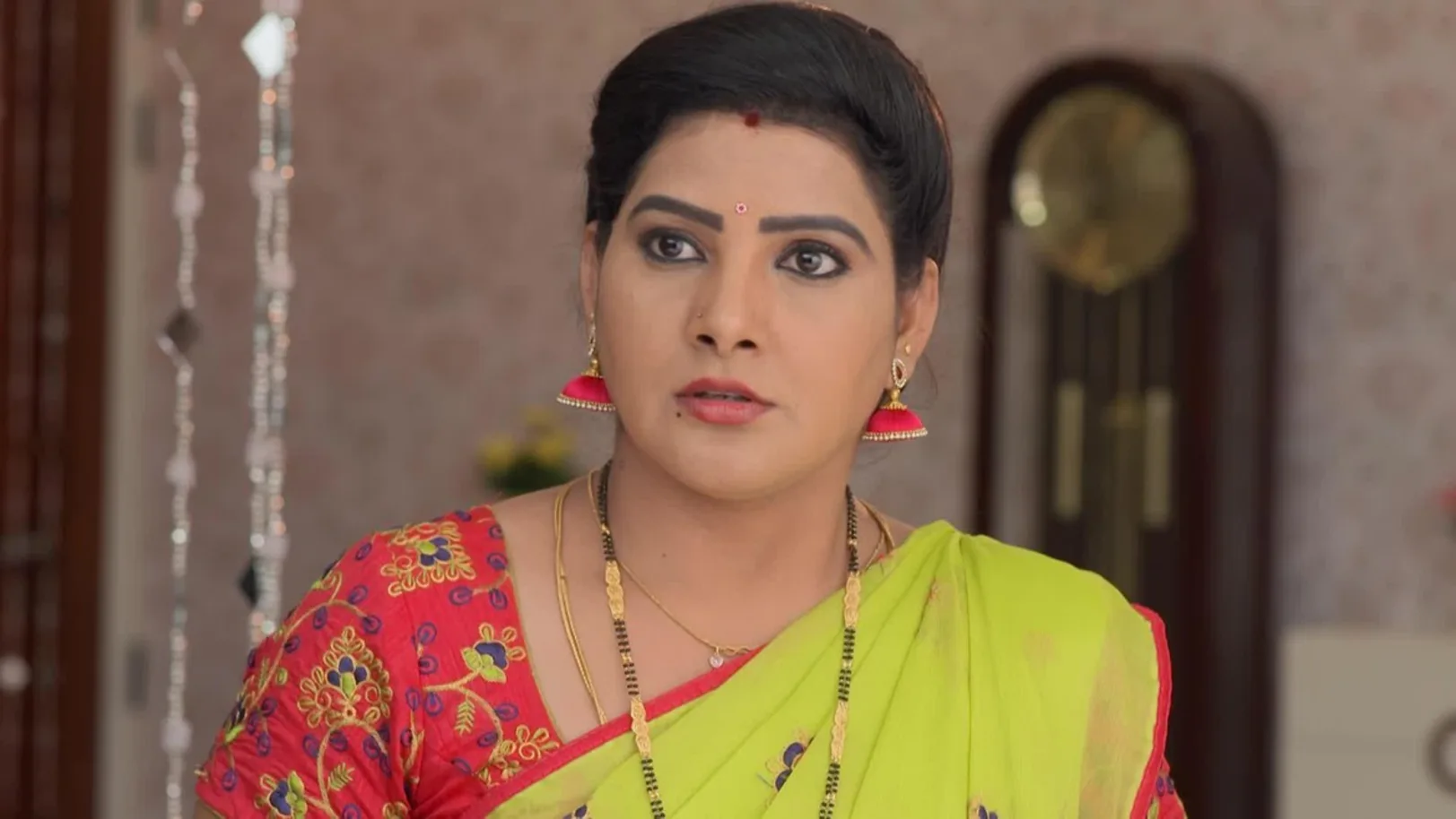 Suryakantham - July 29, 2019 - Webisode 29th July 2019 Webisode