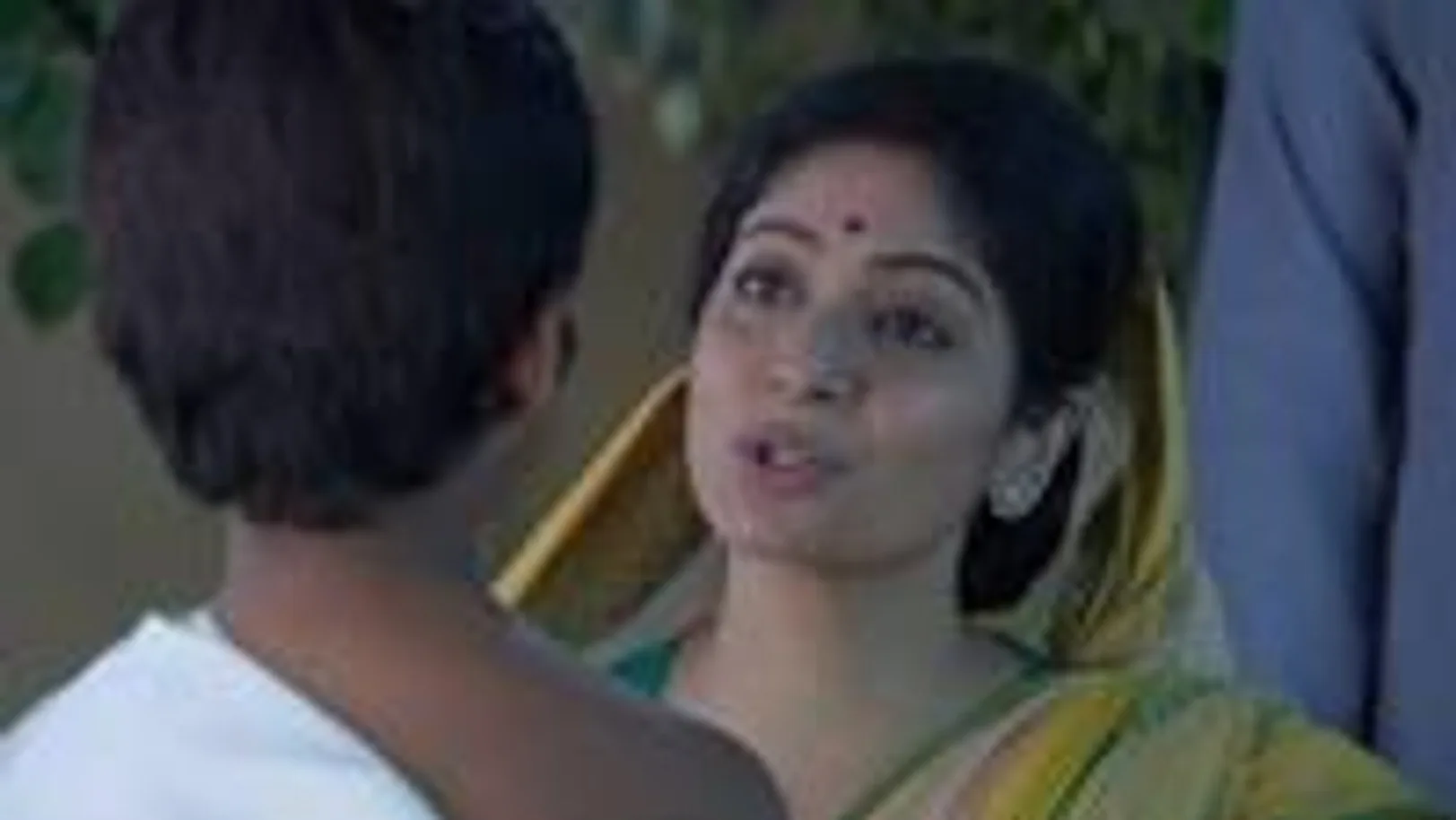 Kamala asks Lokenath to commence his journey 