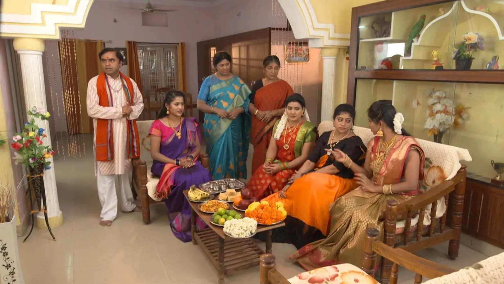 Suryakantham - August 12, 2019 - Episode Spoiler