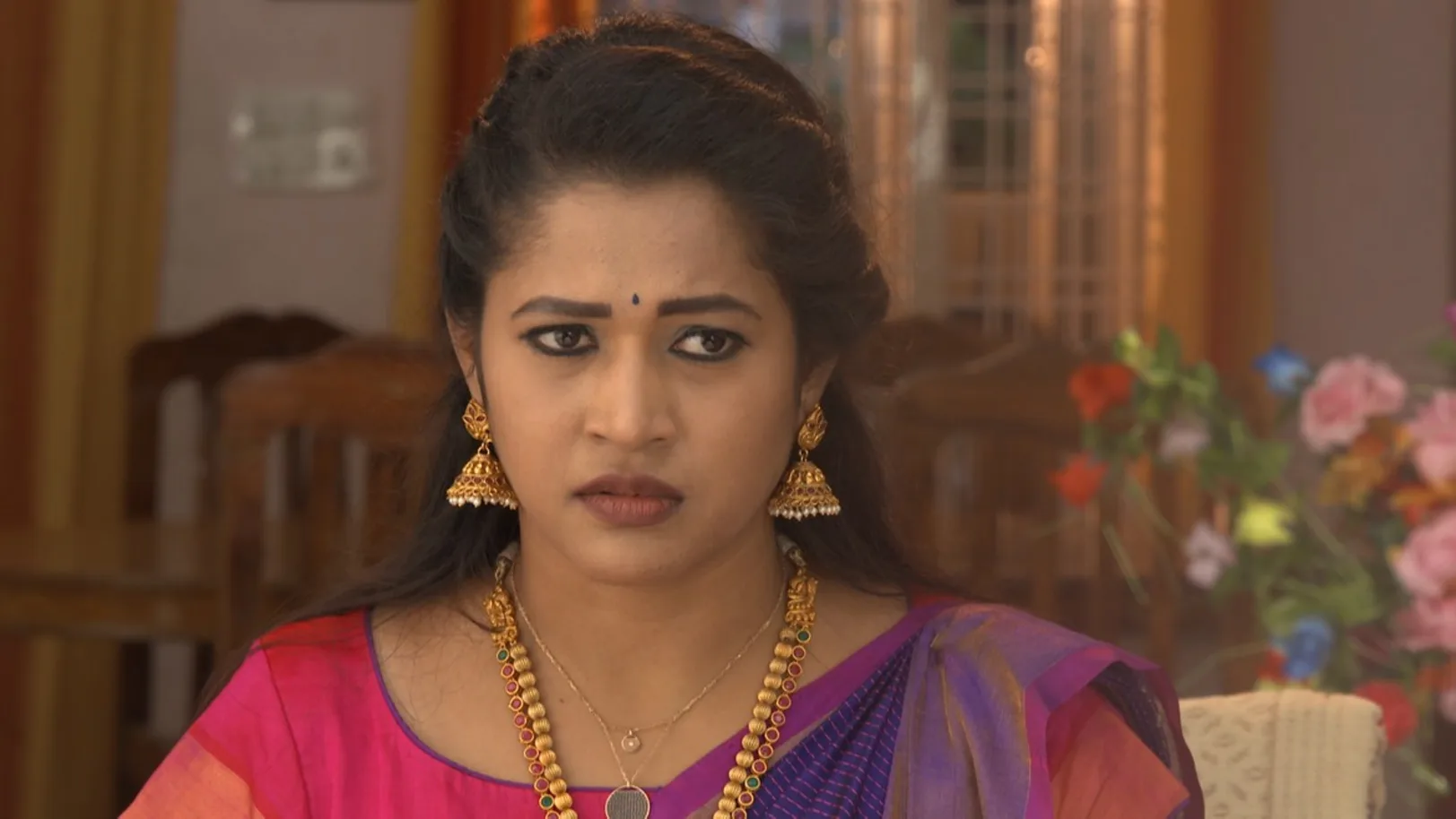 Suryakantham - August 12, 2019 - Webisode 12th August 2019 Webisode