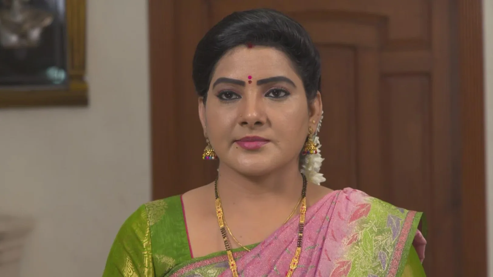 Suryakantham - August 20, 2019 - Webisode 20th August 2019 Webisode