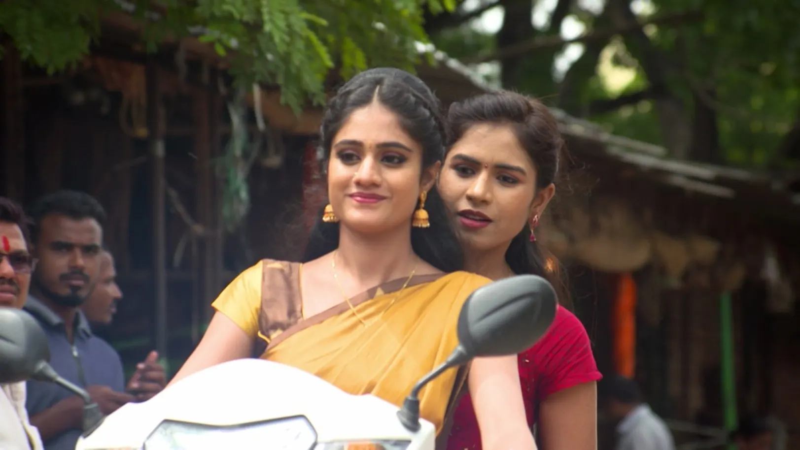Radhamma Kuthuru - August 26, 2019 - Webisode 26th August 2019 Webisode