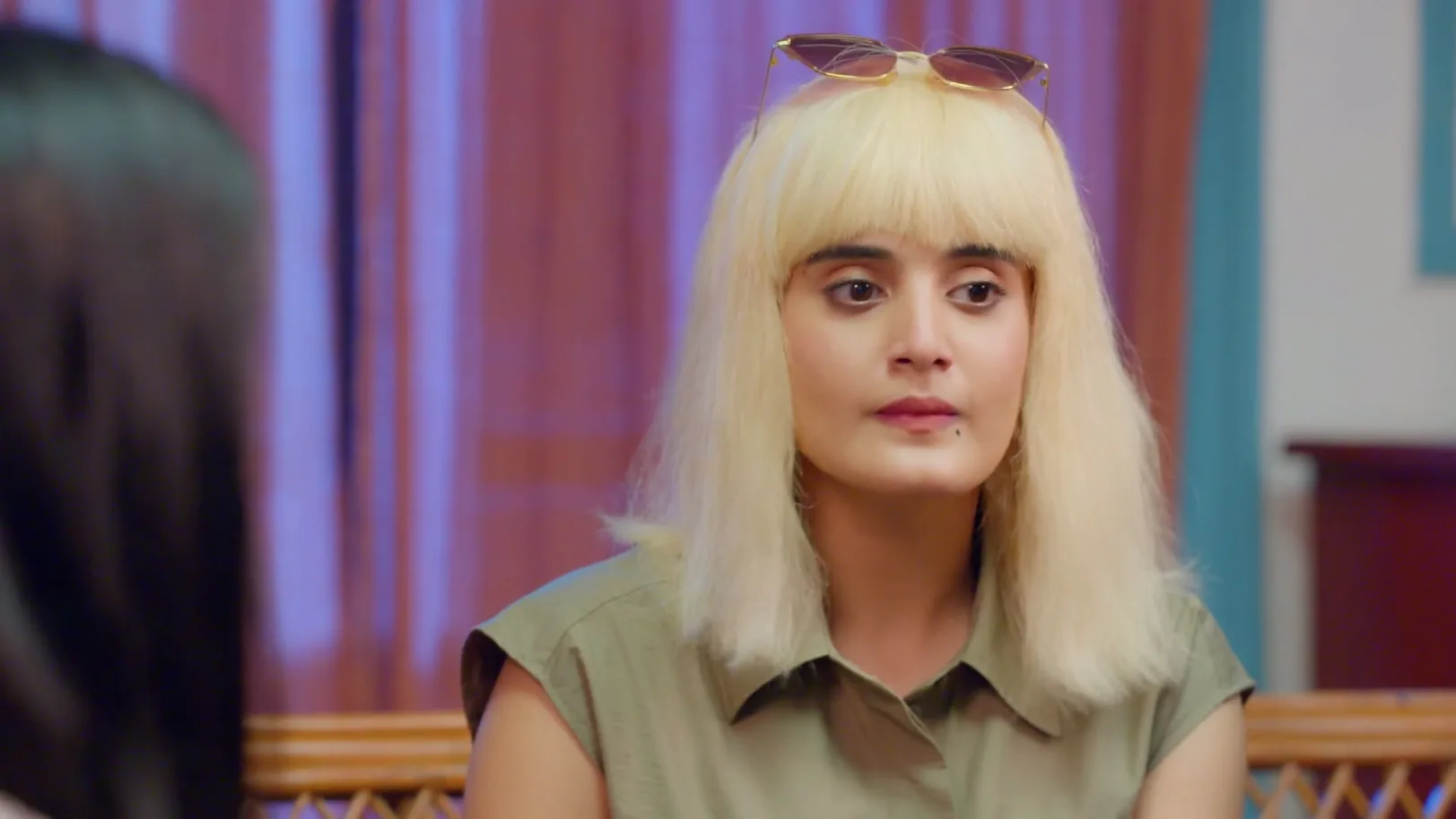 Reet Meets Nurse Madhvi in Disguise - Jaane Anjaane Hum Mile Reet Meets Nurse Madhvi in Disguise - Jaane Anjaane Hum Mile