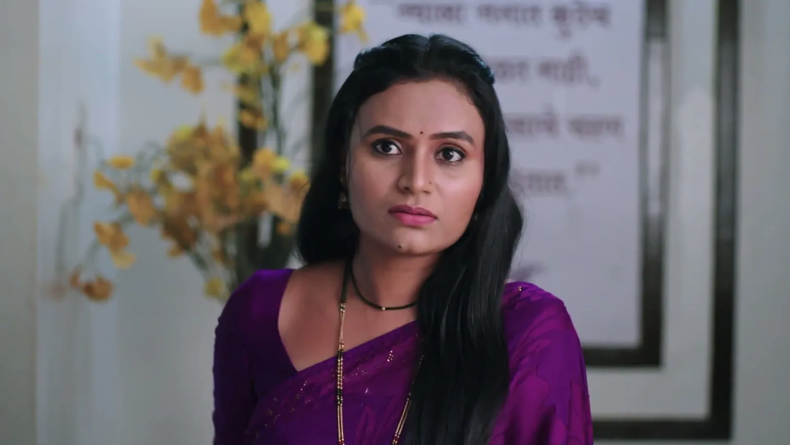 Lali Questions Gopal about Vibhavari - Devmanus Madhla Adhyay 
