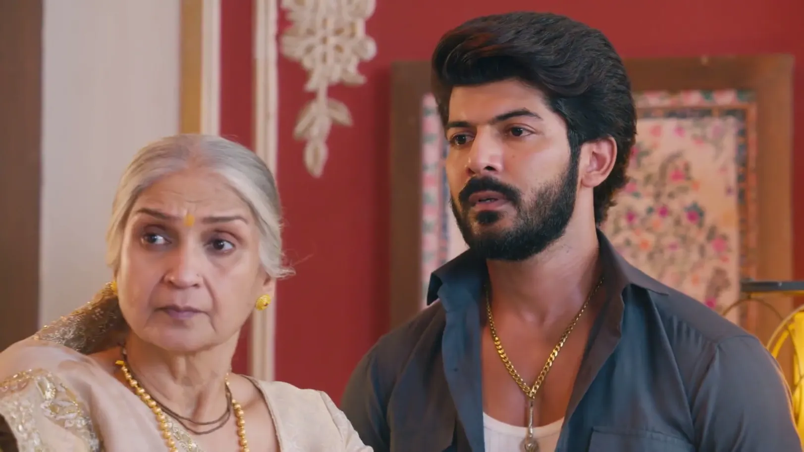 Pujari Arrives at Siddhu’s House in Disguise - Ganga Mai Ki Betiyan 