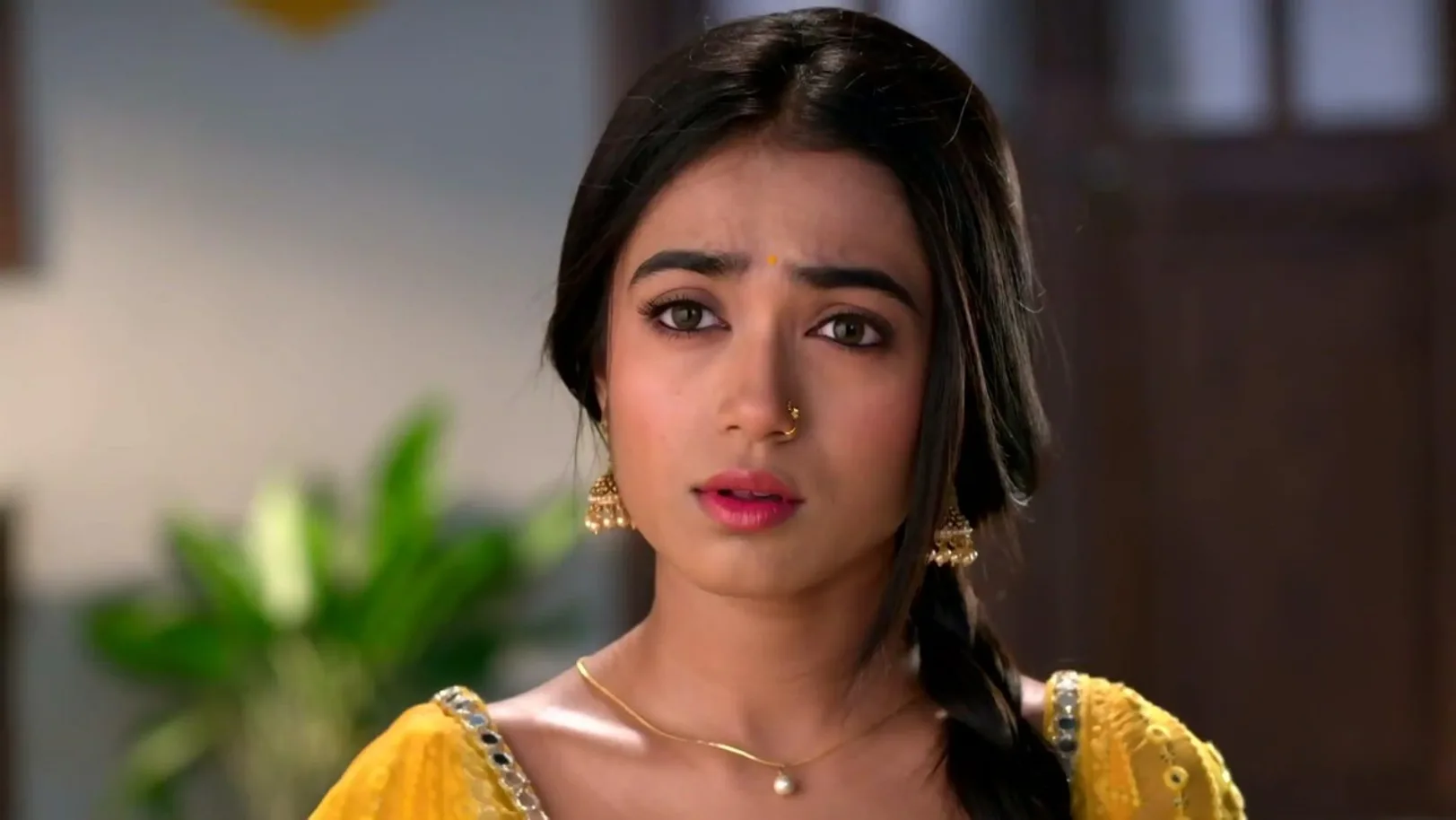 Pyar Ka Pehla Naam: Radha Mohan - May 11, 2022 - Webisode 11th May 2022 Webisode
