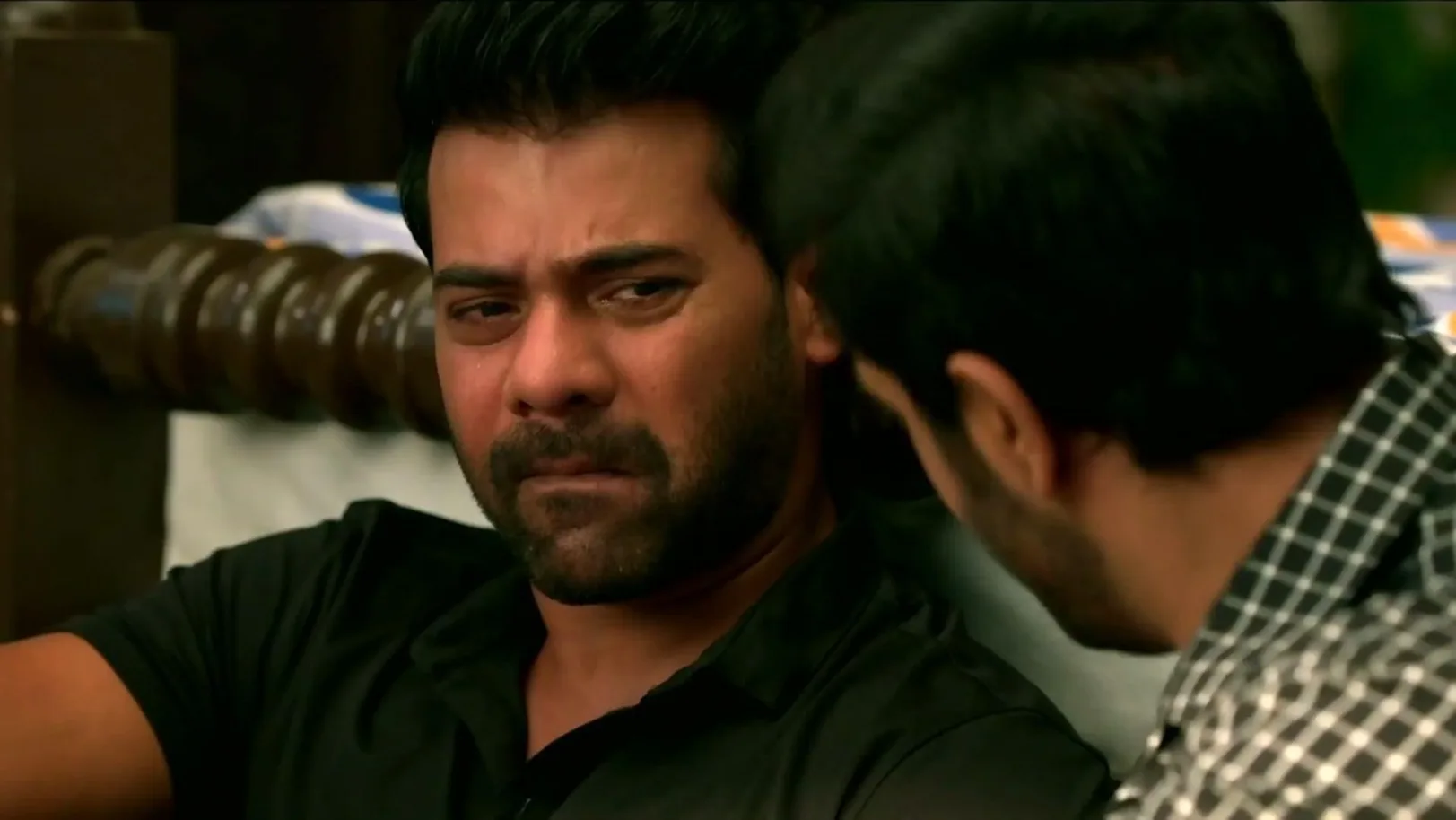 Radha Is Saddened to See Mohan Shattered 17th May 2022 Webisode