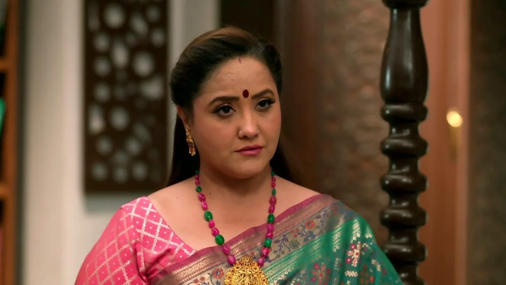 Mohan Lashes Out at Radha | Pyar Ka Pehla Naam Radha Mohan 