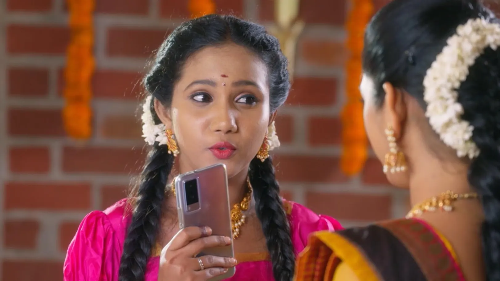 Ninaithale Inikkum - October 03, 2021 - Webisode 3rd October 2021 Webisode