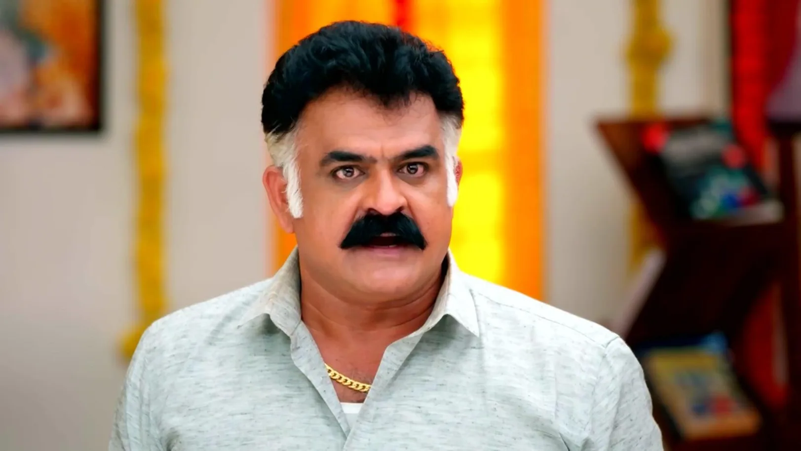 Pushpa Praises Surya Prakash | Neethane Enthan Ponvasantham 