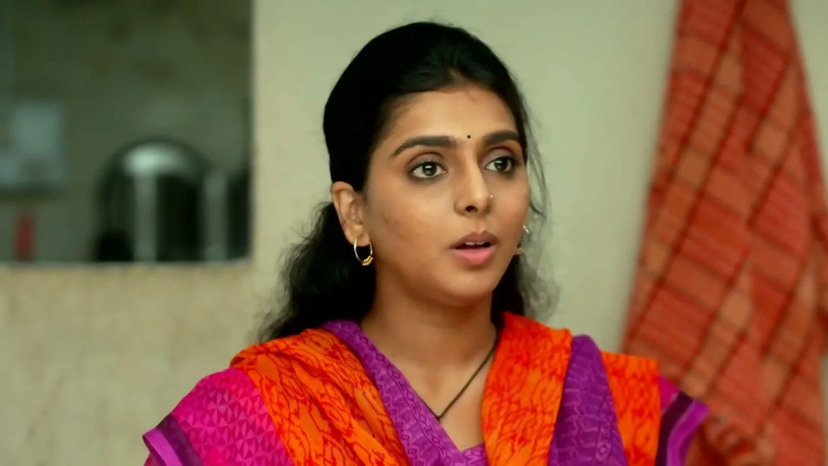 Sushma Shares Her Worries with Iji Akka | Appi Amchi Collector 