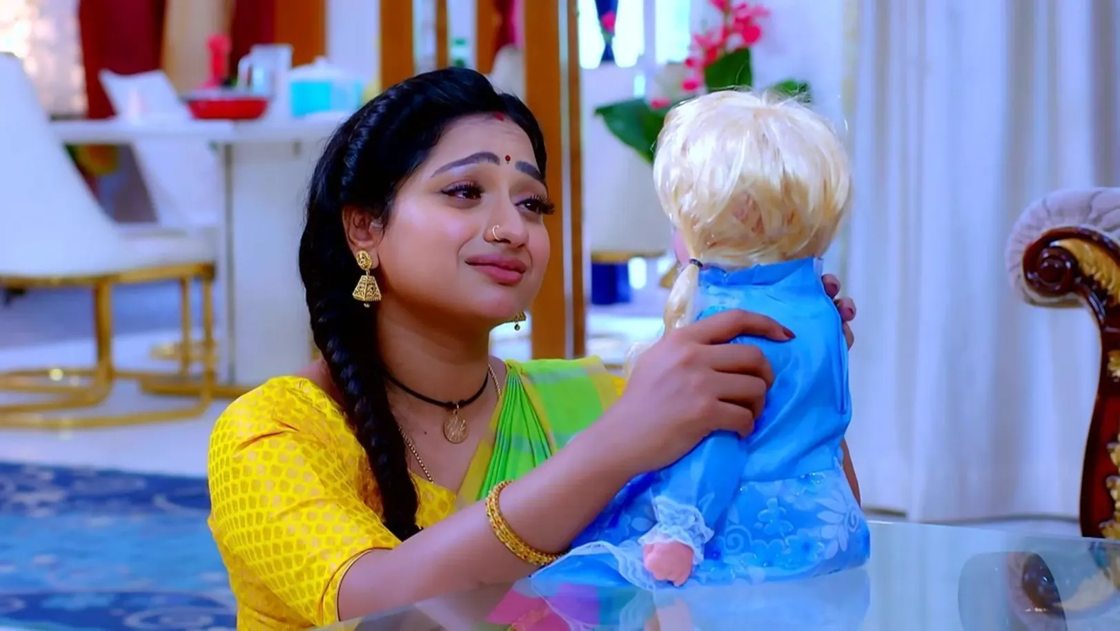 Nagayya Takes the Milk to Baby Gayatri Episode 726