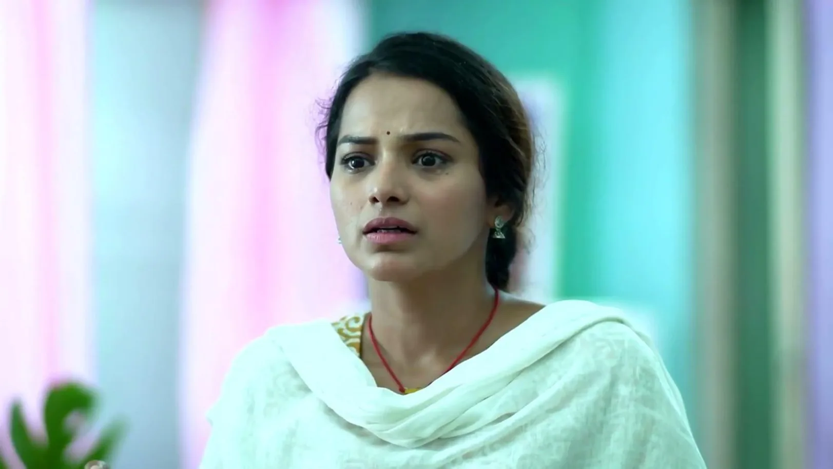 Netra Learns about Advait and Mamta 27th September 2022 Webisode