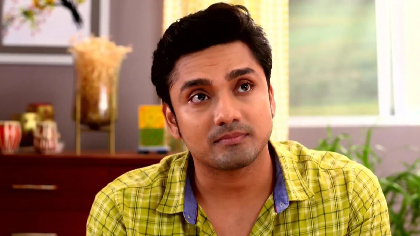 Neem Phooler Madhu - November 18, 2022 - Episode Spoiler