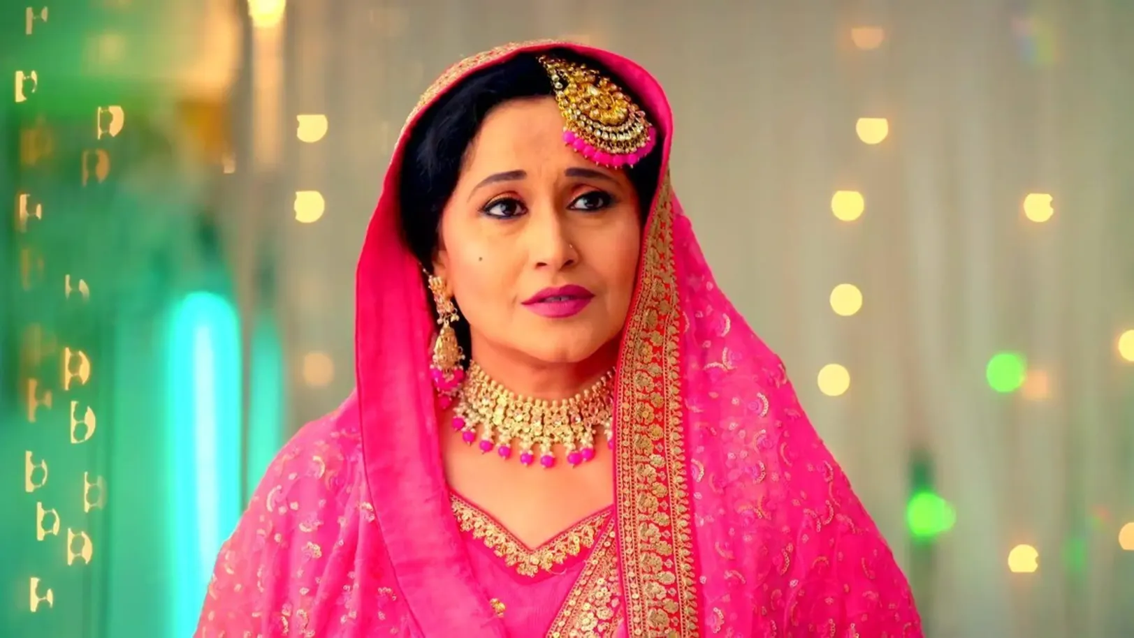 Will Haider Accept Raahat's Gift? | Rabb Se Hai Dua 