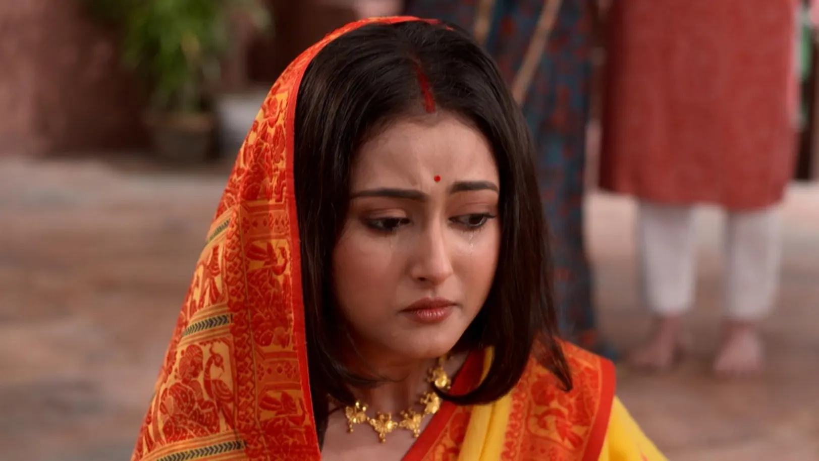 Neem Phooler Madhu - December 08, 2022 - Episode Spoiler