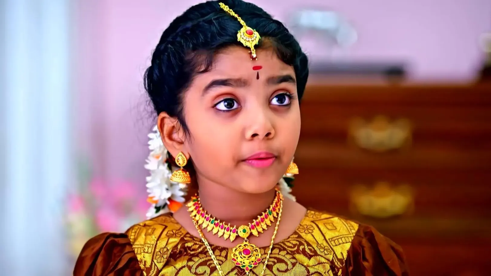 Suryakantham - December 22, 2022 - Episode Spoiler