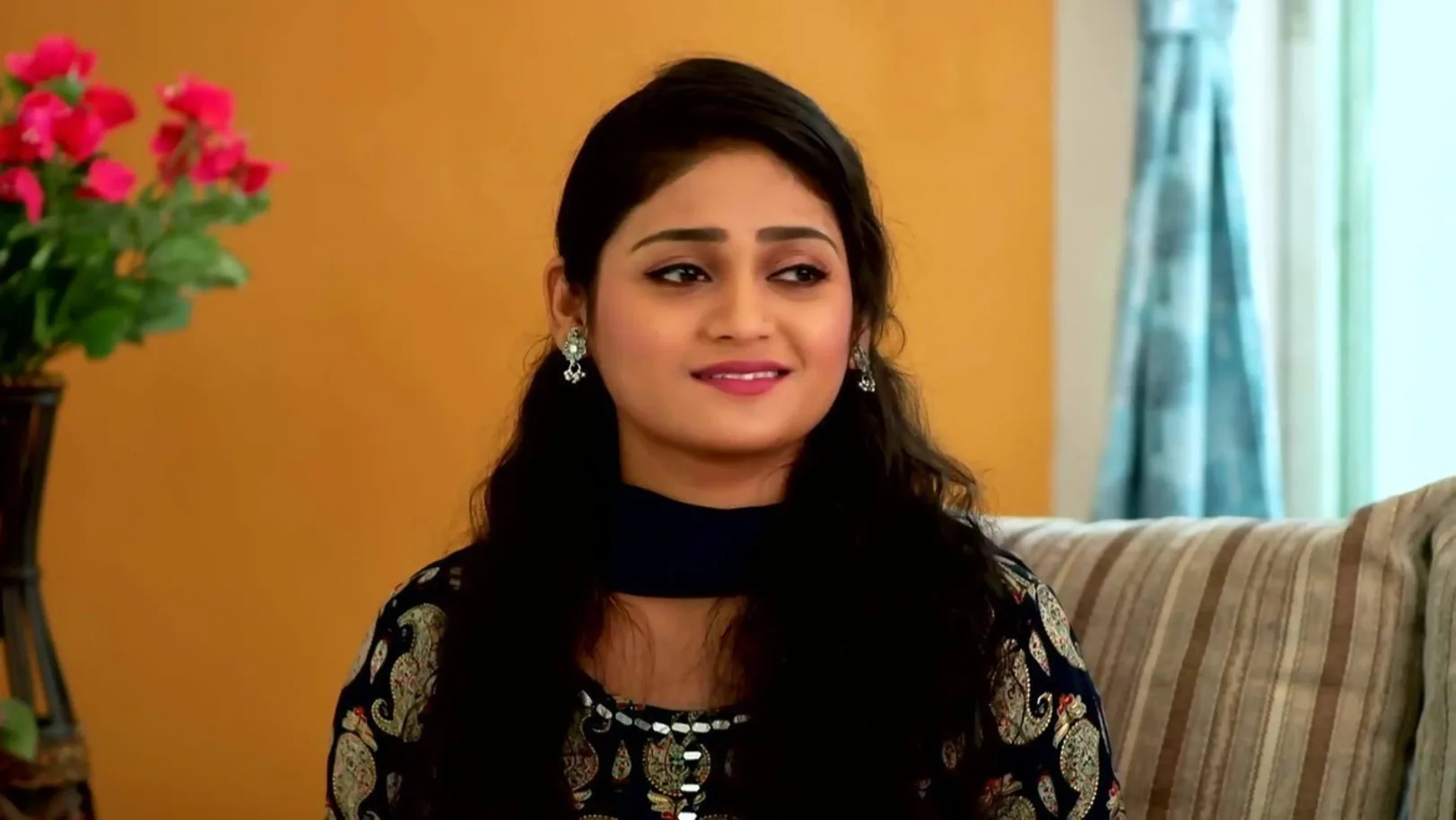 Aarti's Aunt Suggests a Suitor for Aarti | 36 Guni Jodi 