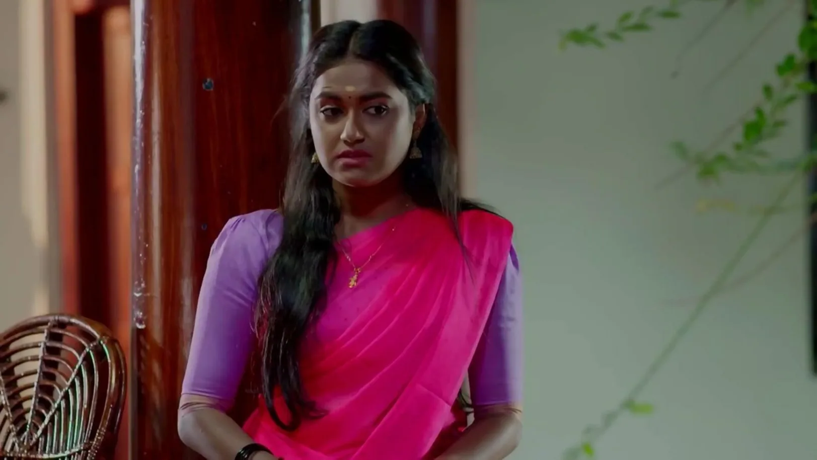 Nakshatra Takes Aishwarya into Confidence | Shyamambaram 