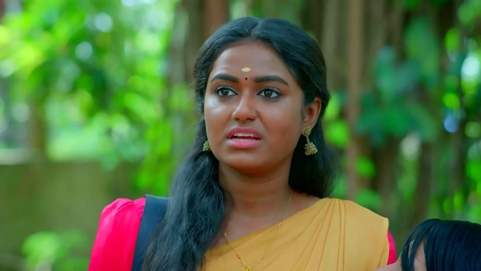 Aravindan Criticises Jayanthi | Mizhirandilum 