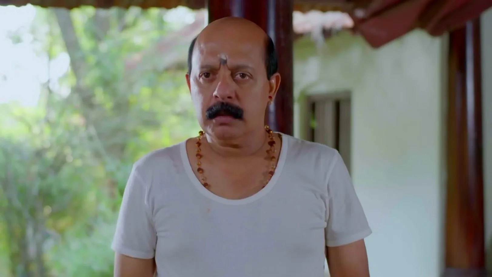 Amritha Tries to Defend Shyama | Shyamambaram 