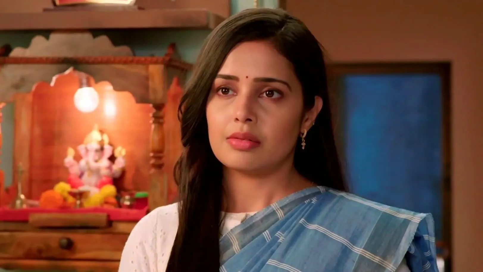 Adhipati Describes Akshara 29th March 2023 Webisode