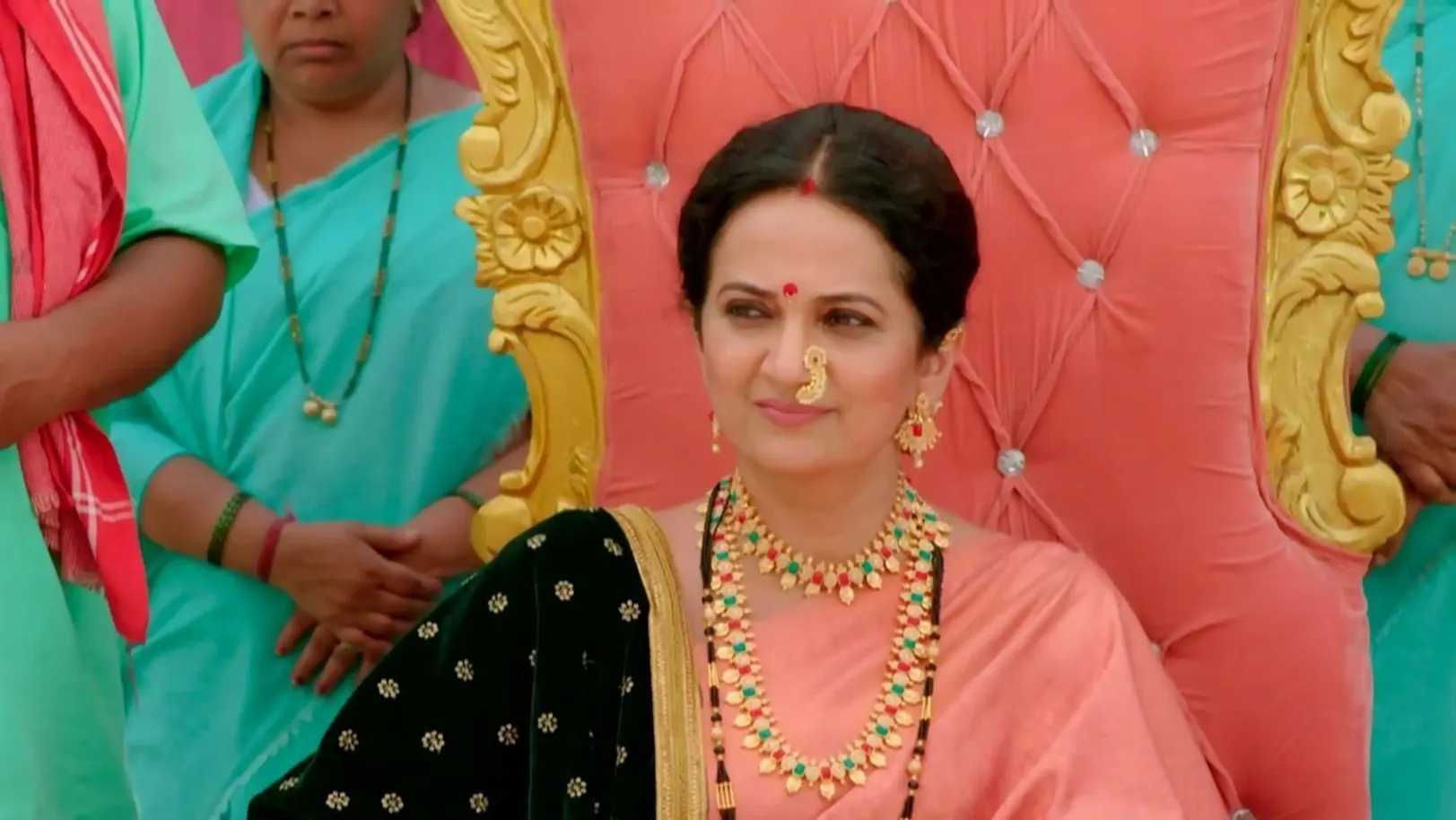 Durga tells Adhipati about Akshara's Misdeeds | Tula Shikvin Changlach Dhada 