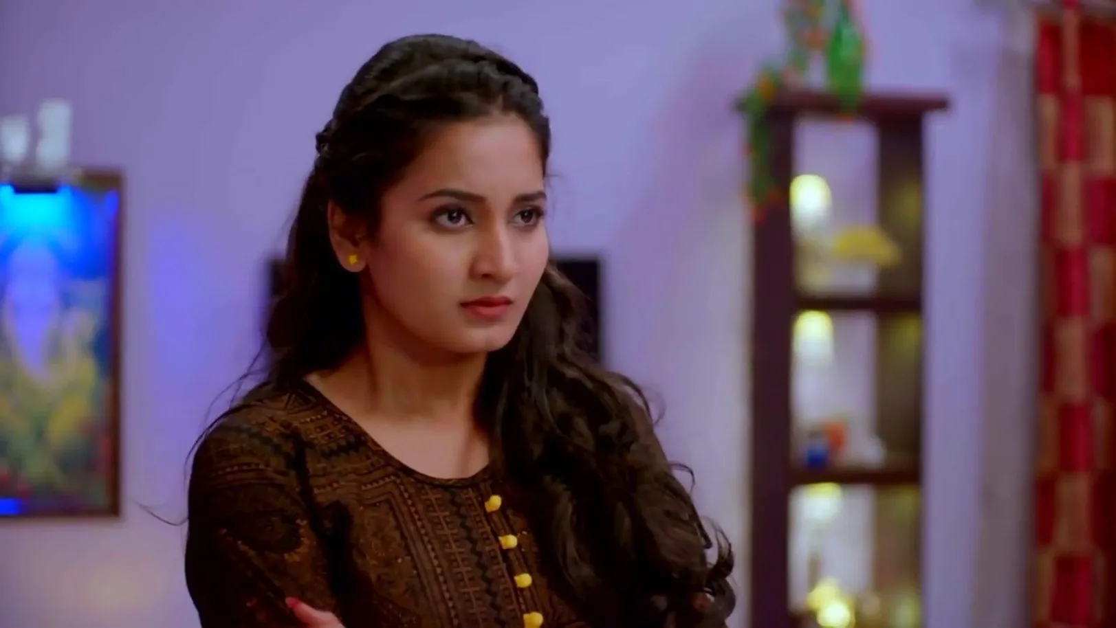 Ambarish Tells Anuradha about Giri’s Wedding 16th May 2023 Webisode
