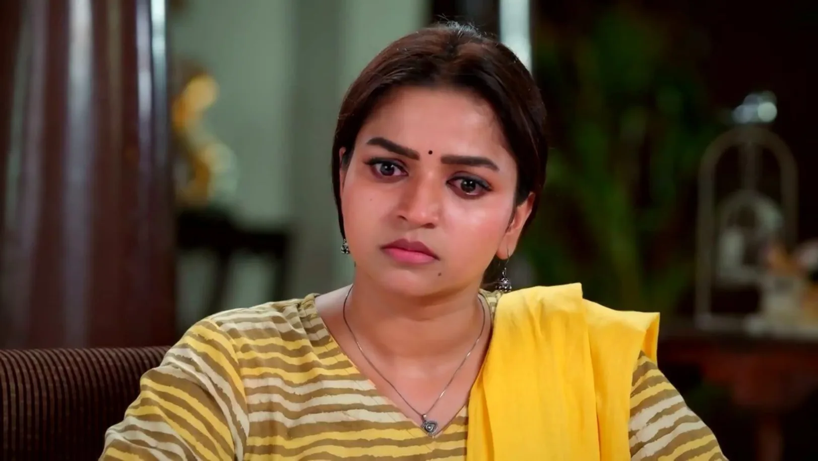 Issakki Feeds Shanmugham 14th June 2023 Webisode