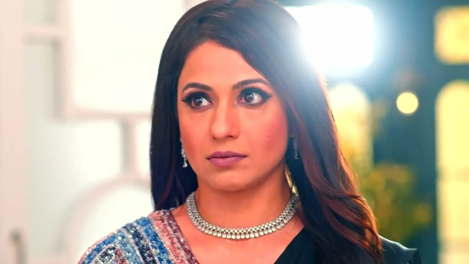 The Family Gives Gifts to Kavya | Kundali Bhagya 