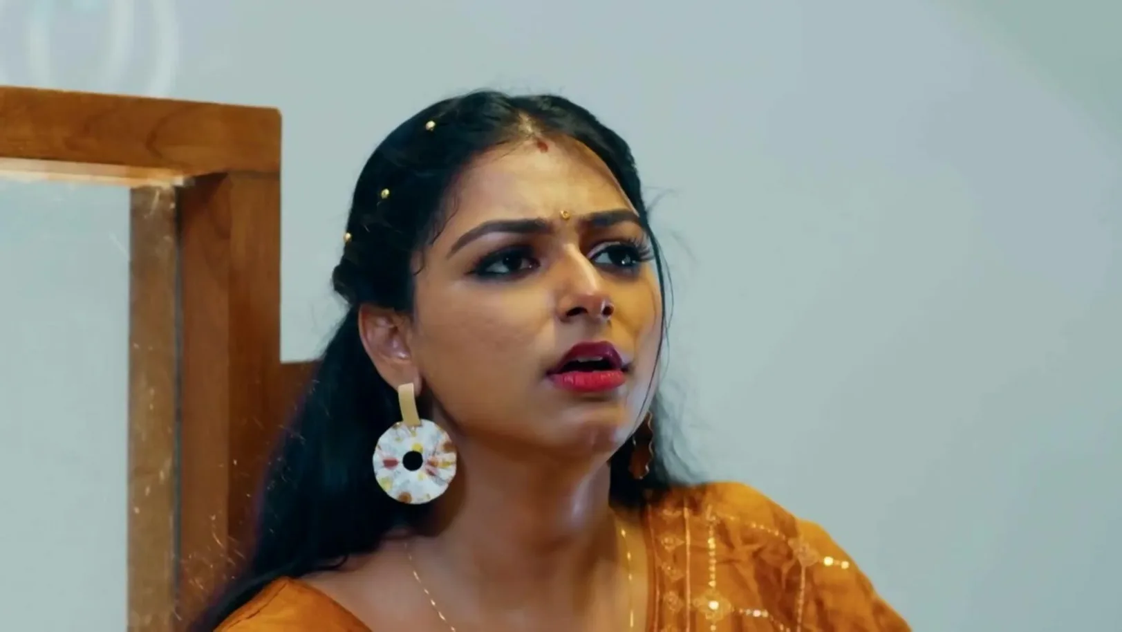 PrabhavathI Puts Up an Act in front of Vishal 6th July 2023 Webisode