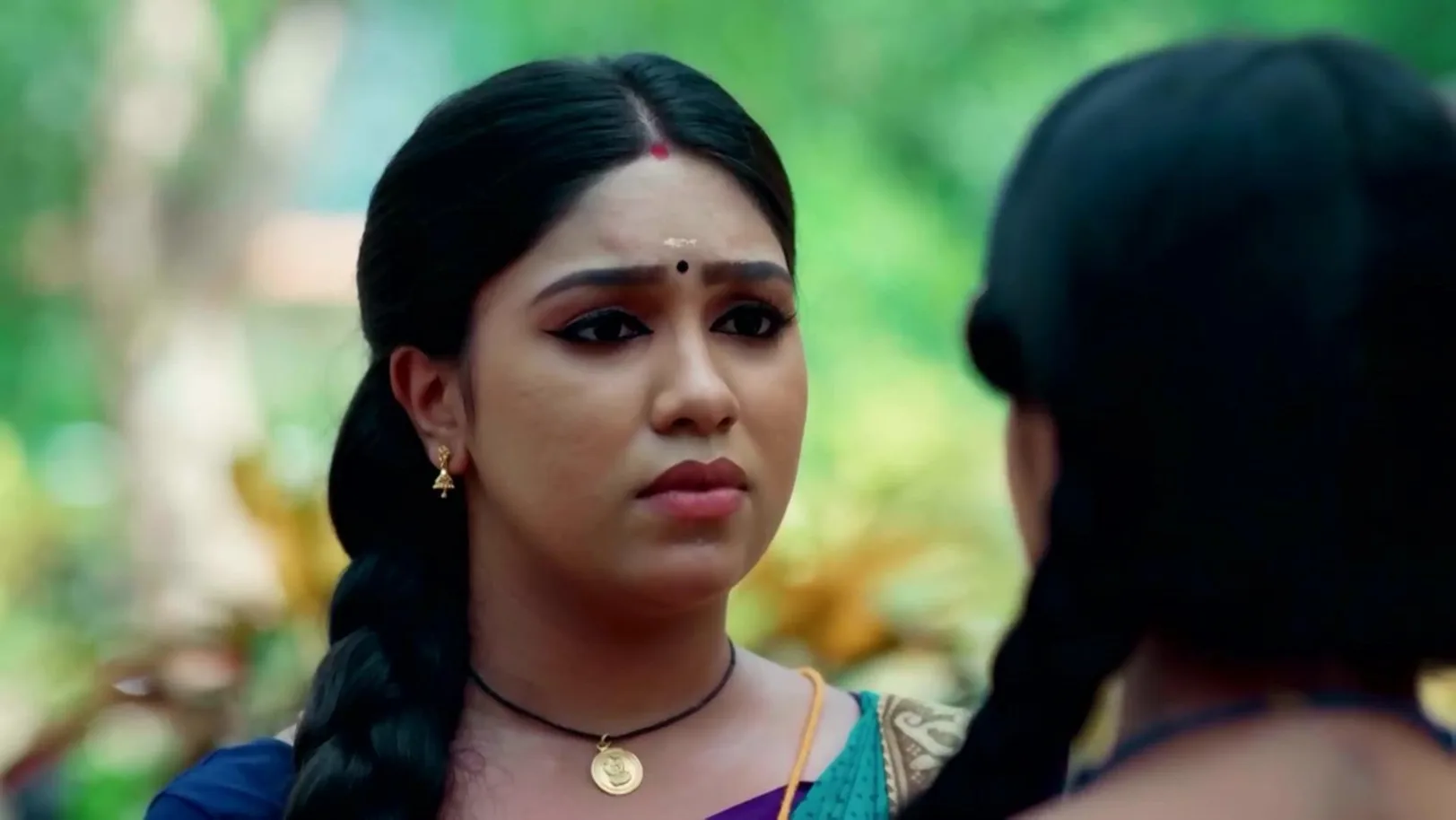 Pallavi Criticises Parvathy | Parvathy 