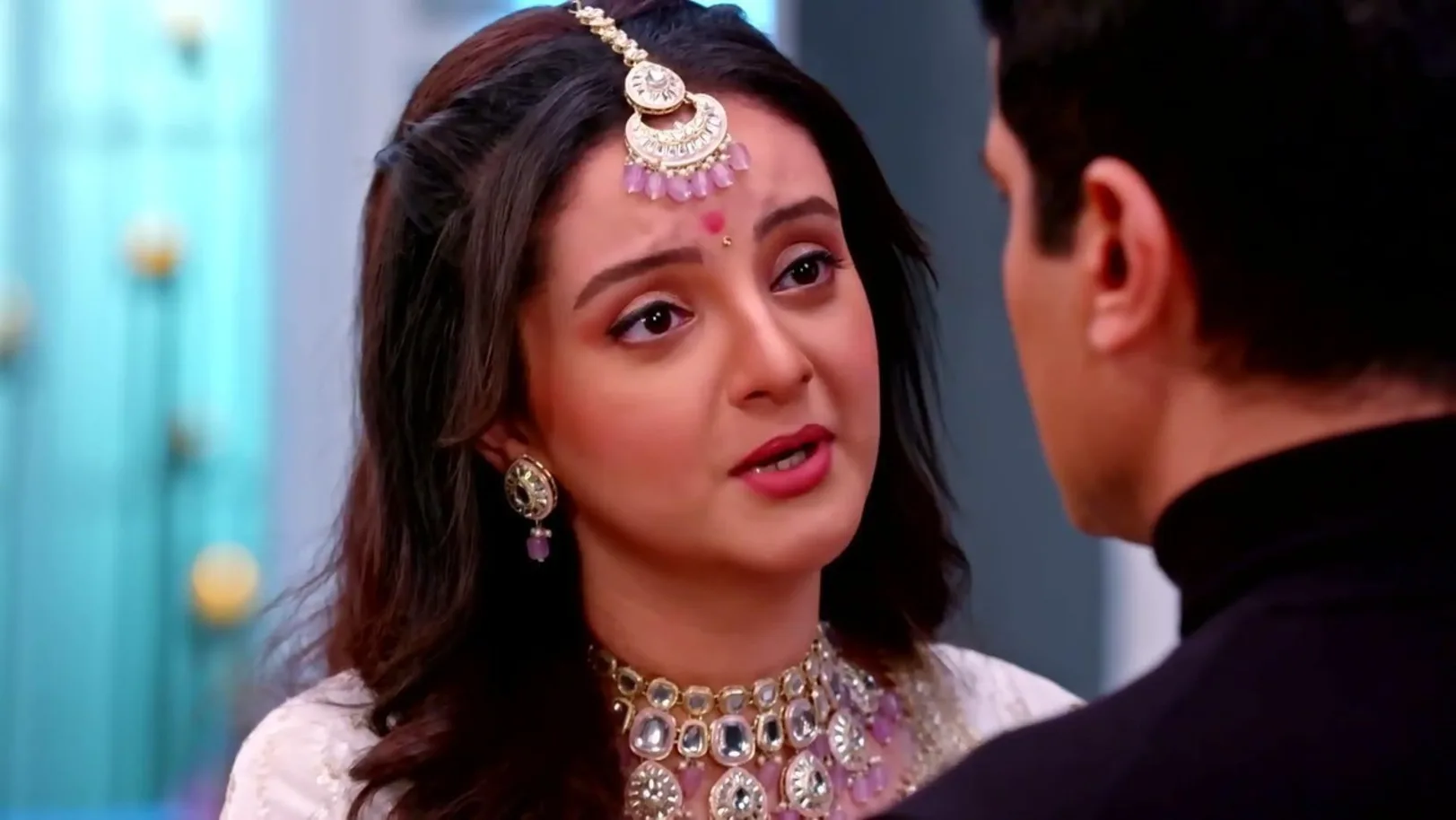 Kavya Asks Karan to Save Rajveer | Kundali Bhagya 