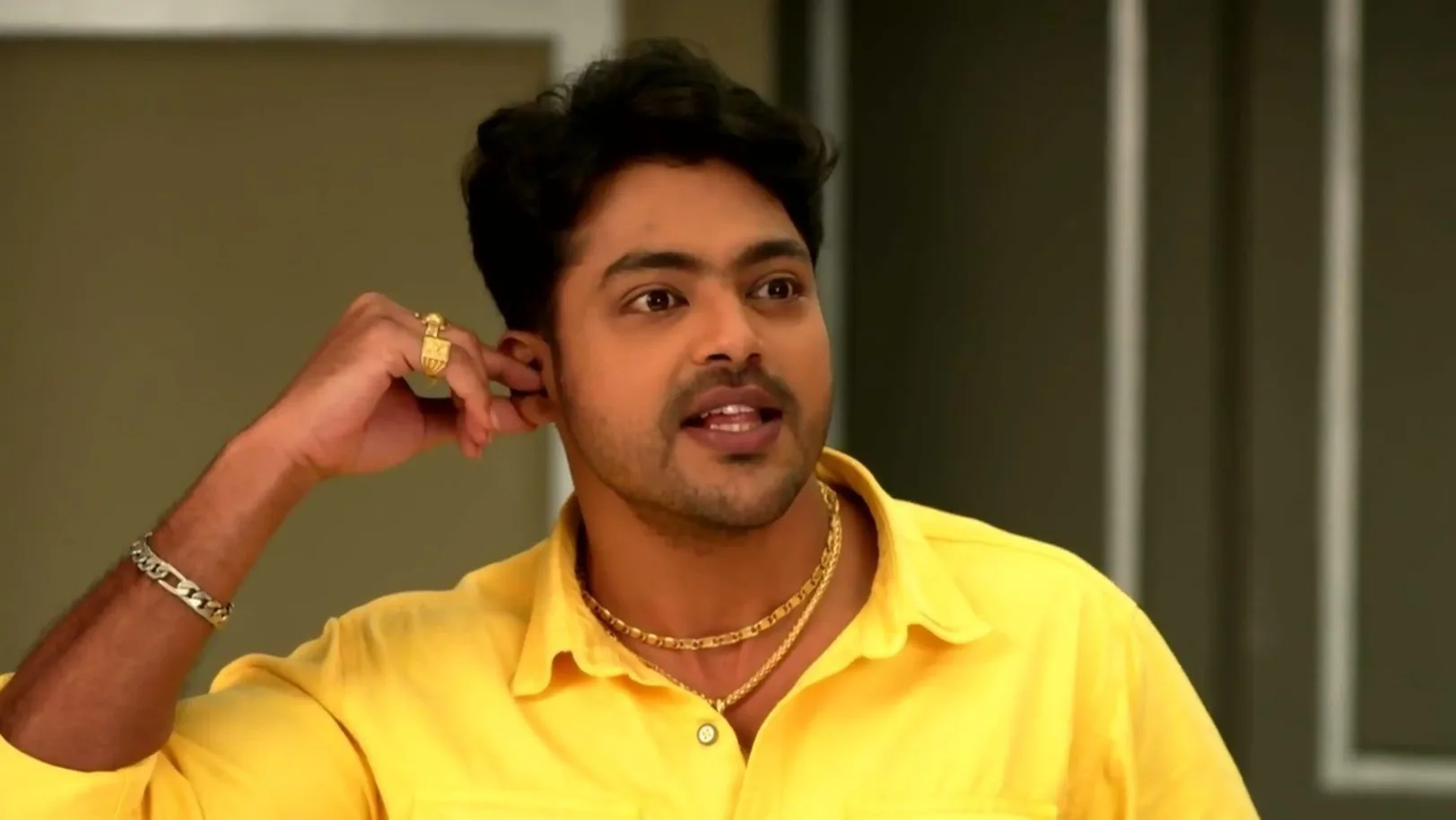 Adhipati Appreciates Akshara | Tula Shikvin Changlach Dhada 