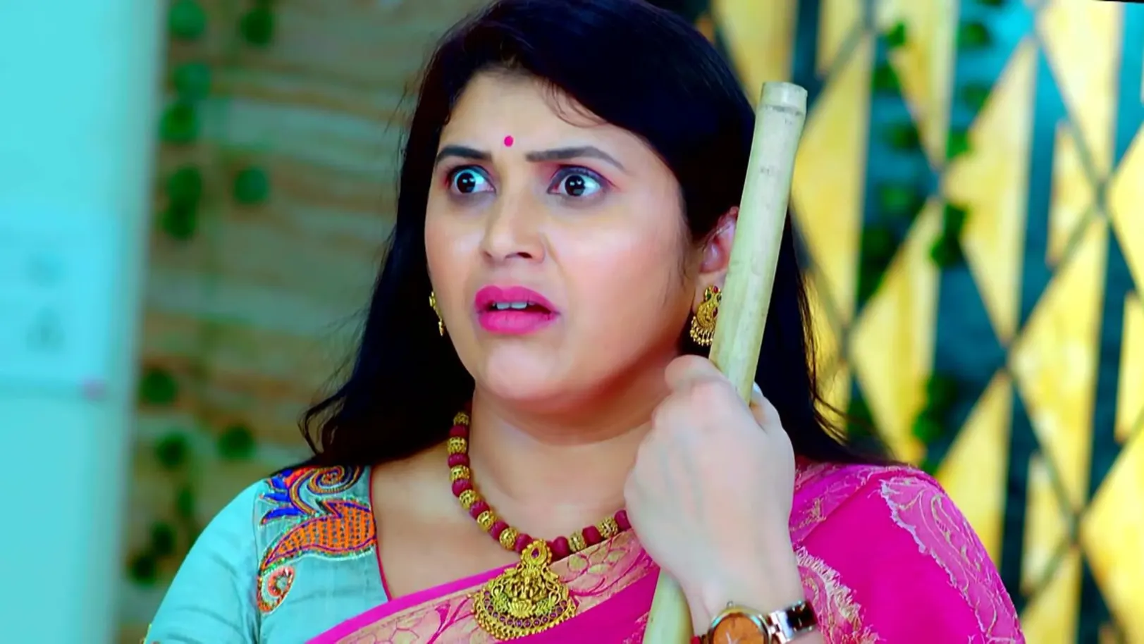 Trinayani - August 21, 2023 - Episode Spoiler