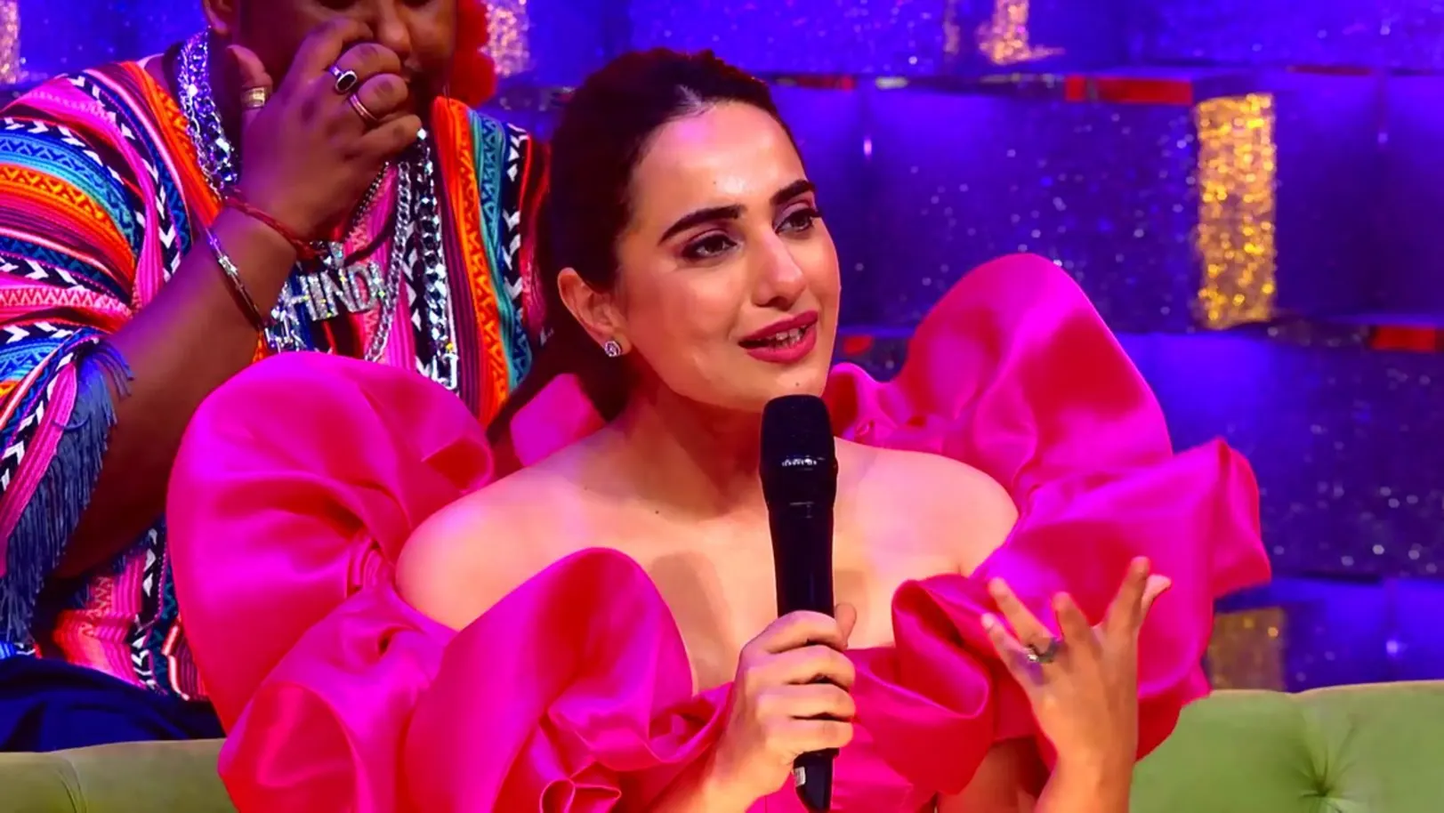 The Team 'Thank You for Coming' Comes to the Show 1st October 2023 Full Episode (Mobisode)