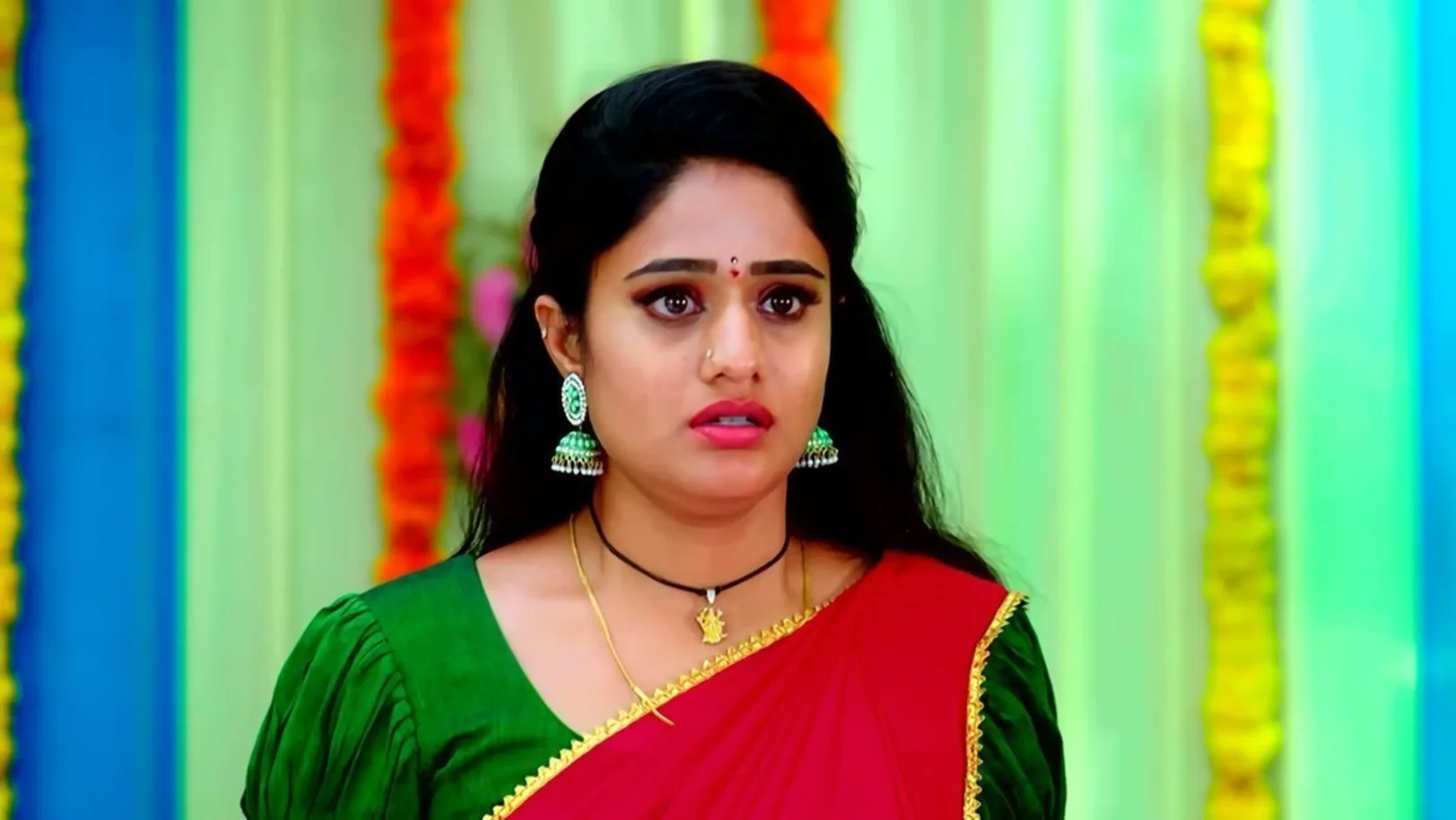 Jagadhatri and Yuvaraj Face Each Other Episode 53