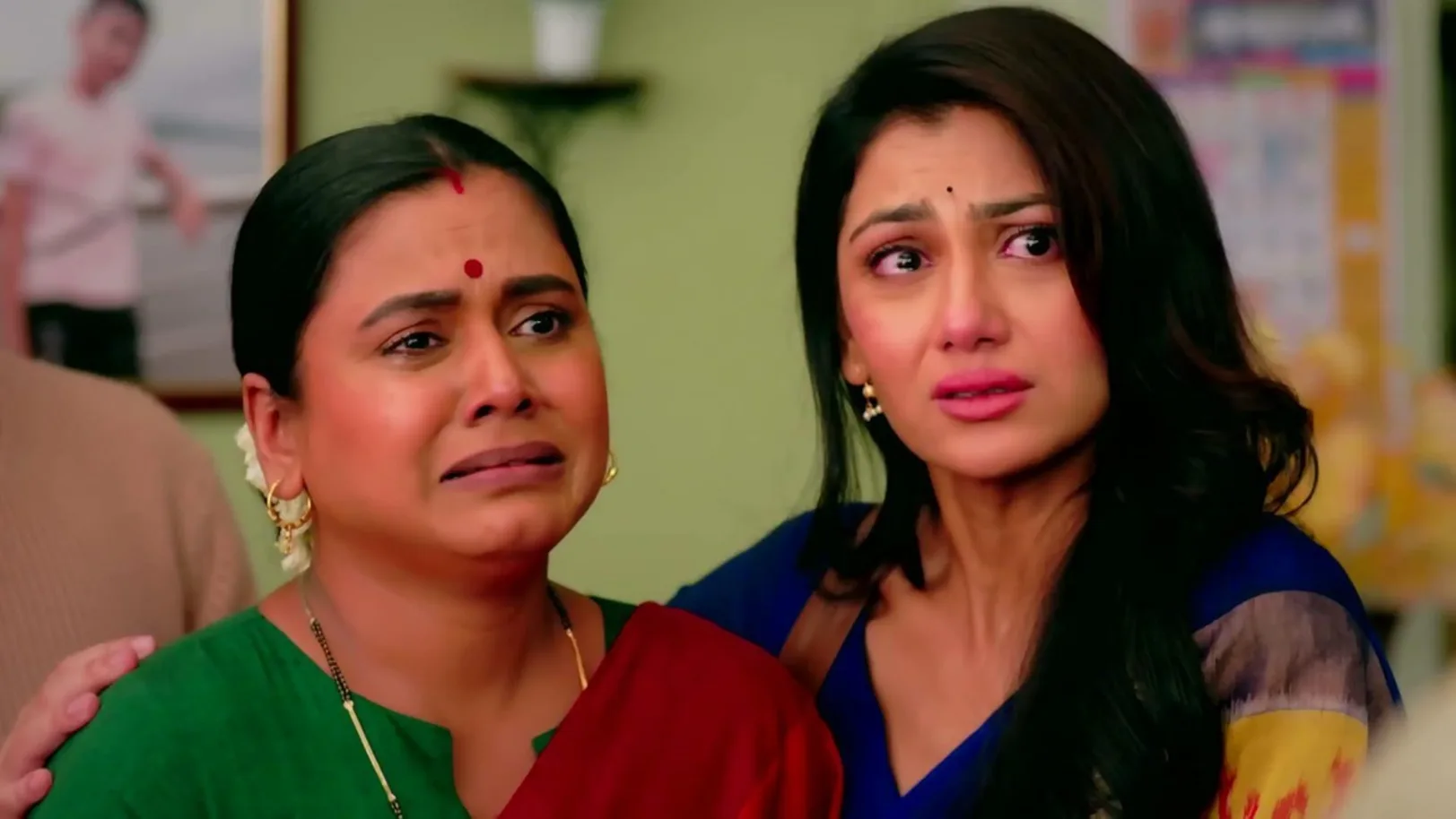 Bhavani Requests Jayesh Not to Divorce Her | Kaise Mujhe Tum Mil Gaye 