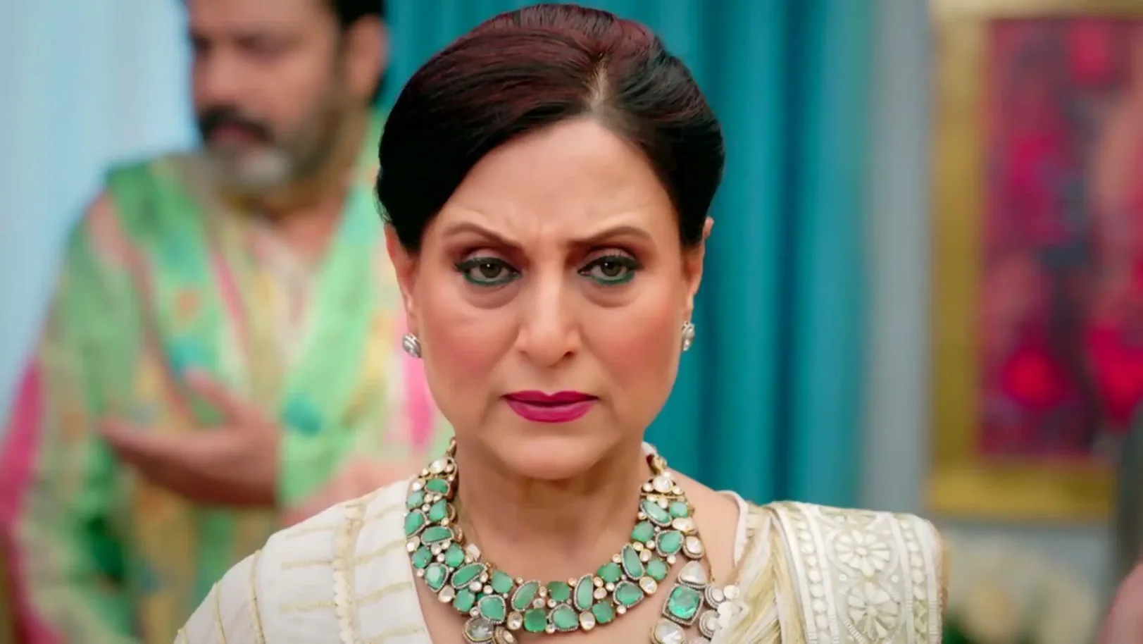 Virat Misunderstands Amruta 18th December 2023 Webisode