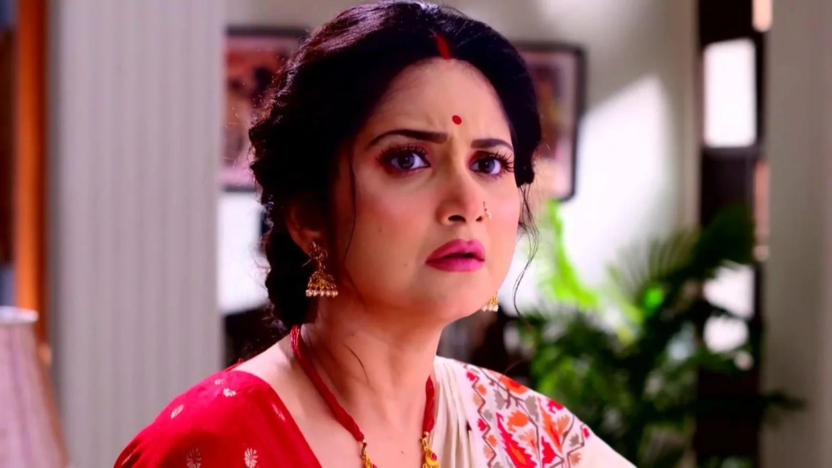 Shyamoli Gets Scared | Kon Gopone Mon Bheseche 