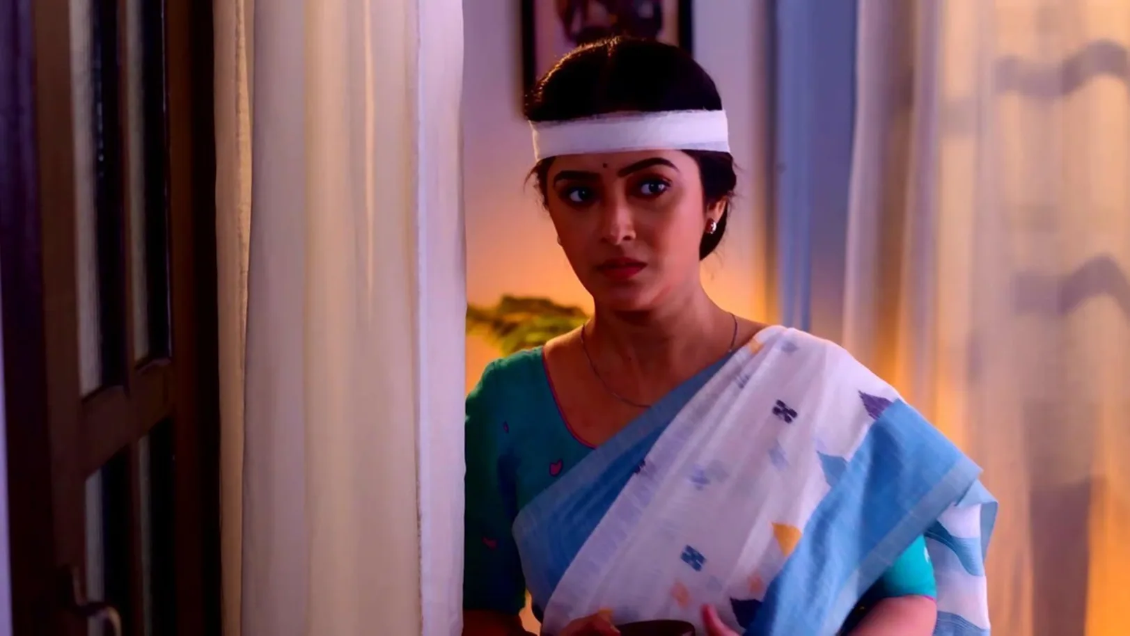 Kon Gopone Mon Bheseche - January 01, 2024 - Webisode 1st January 2024 Webisode