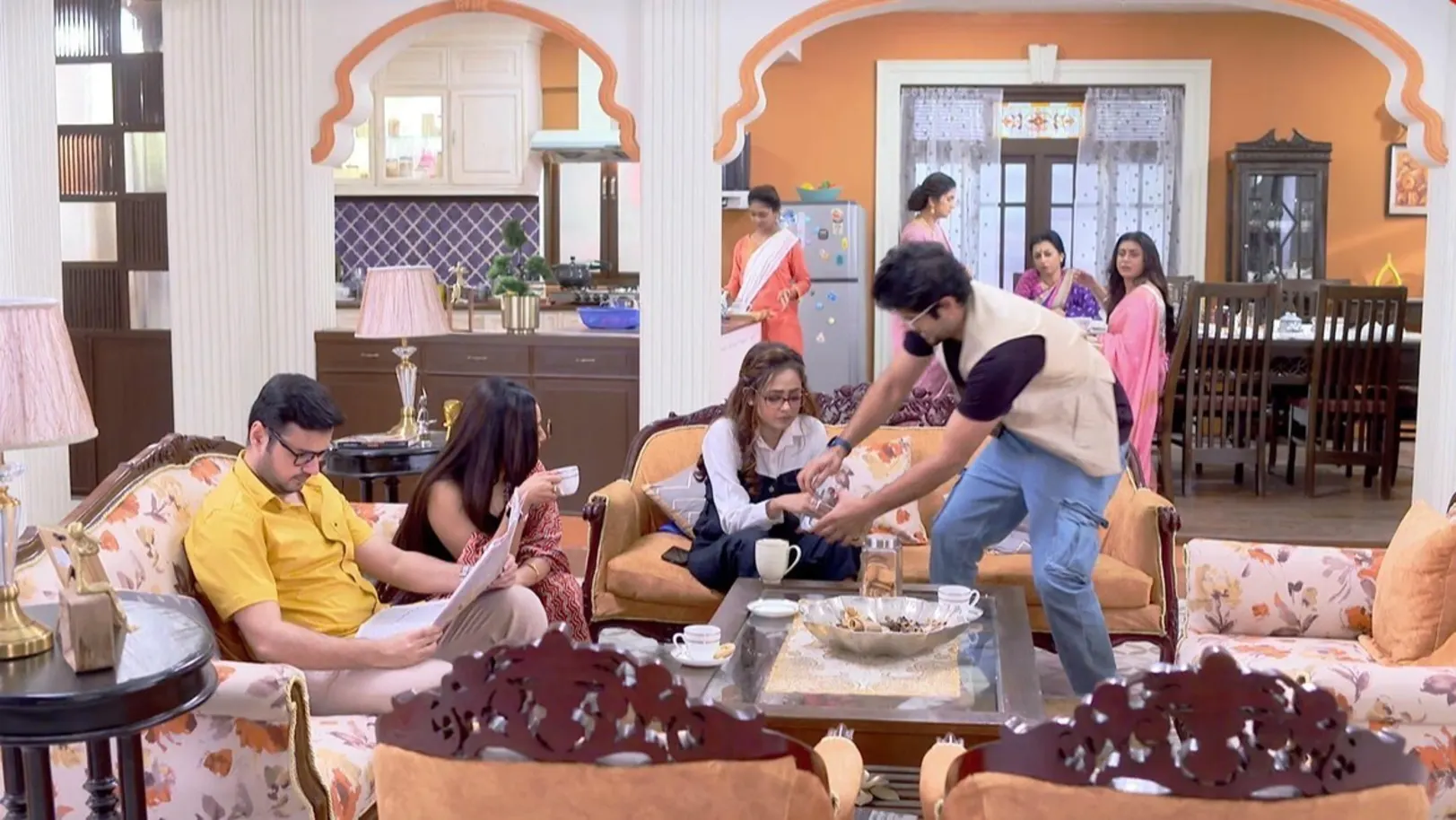 Kon Gopone Mon Bheseche - 10 January, 2024