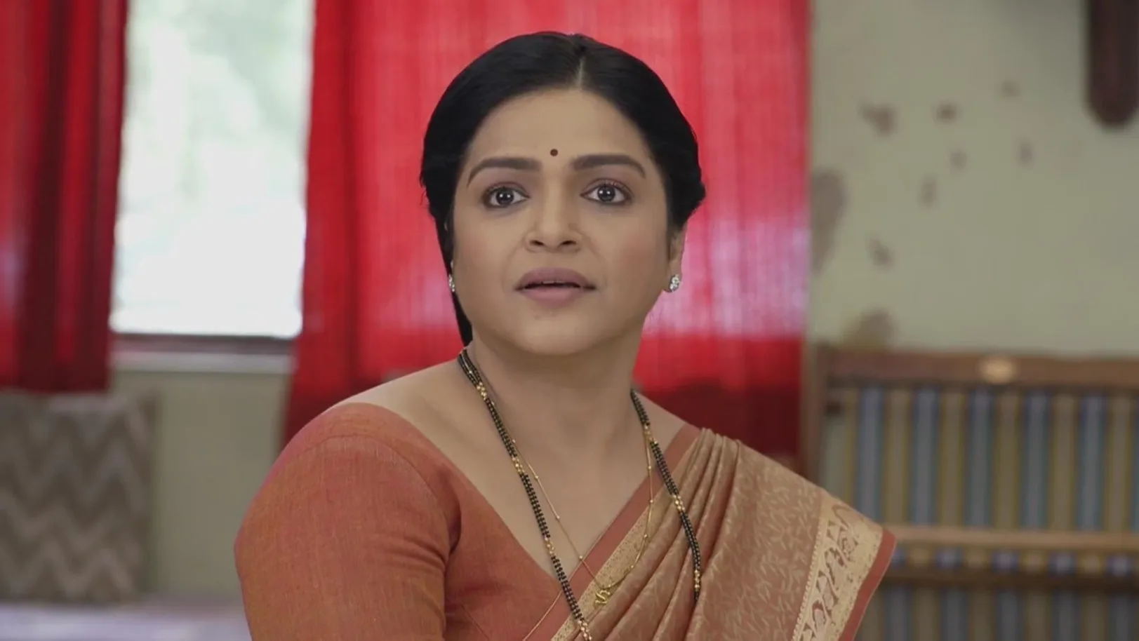 Shilpi Is Shocked to Hear Meera's Truth 10th January 2024 Webisode