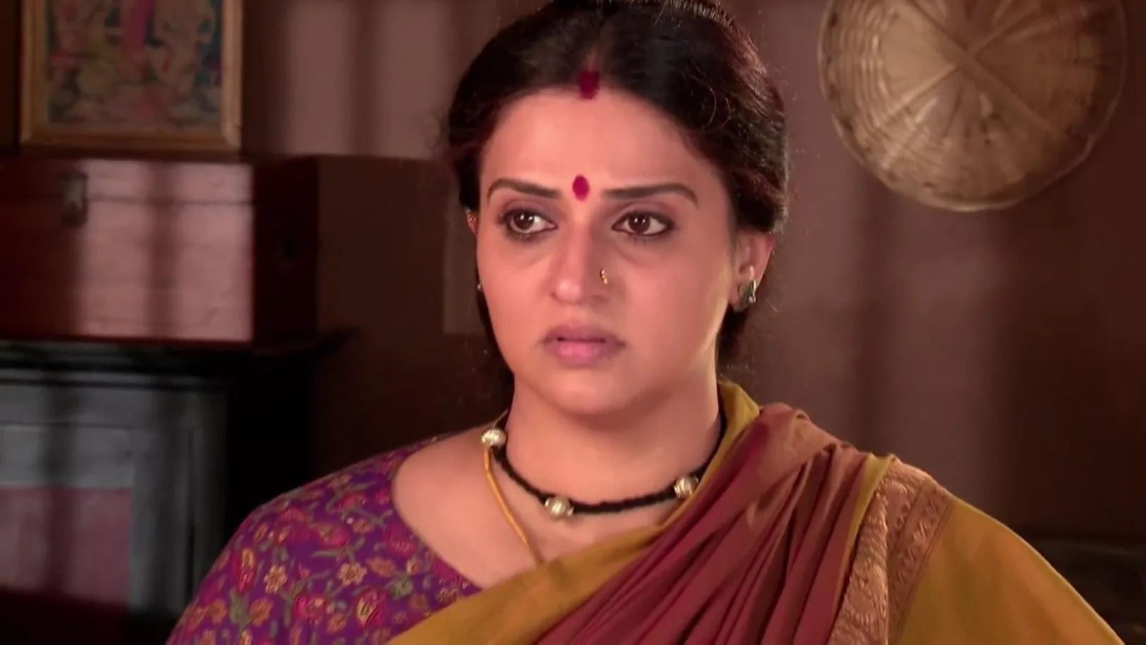 Bhadravathi Calls Mahadevi Barren | Naagamandala 