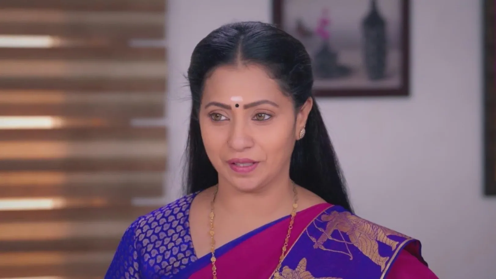 Parvathy's Gift to Maari and Hasini 19th March 2024 Webisode
