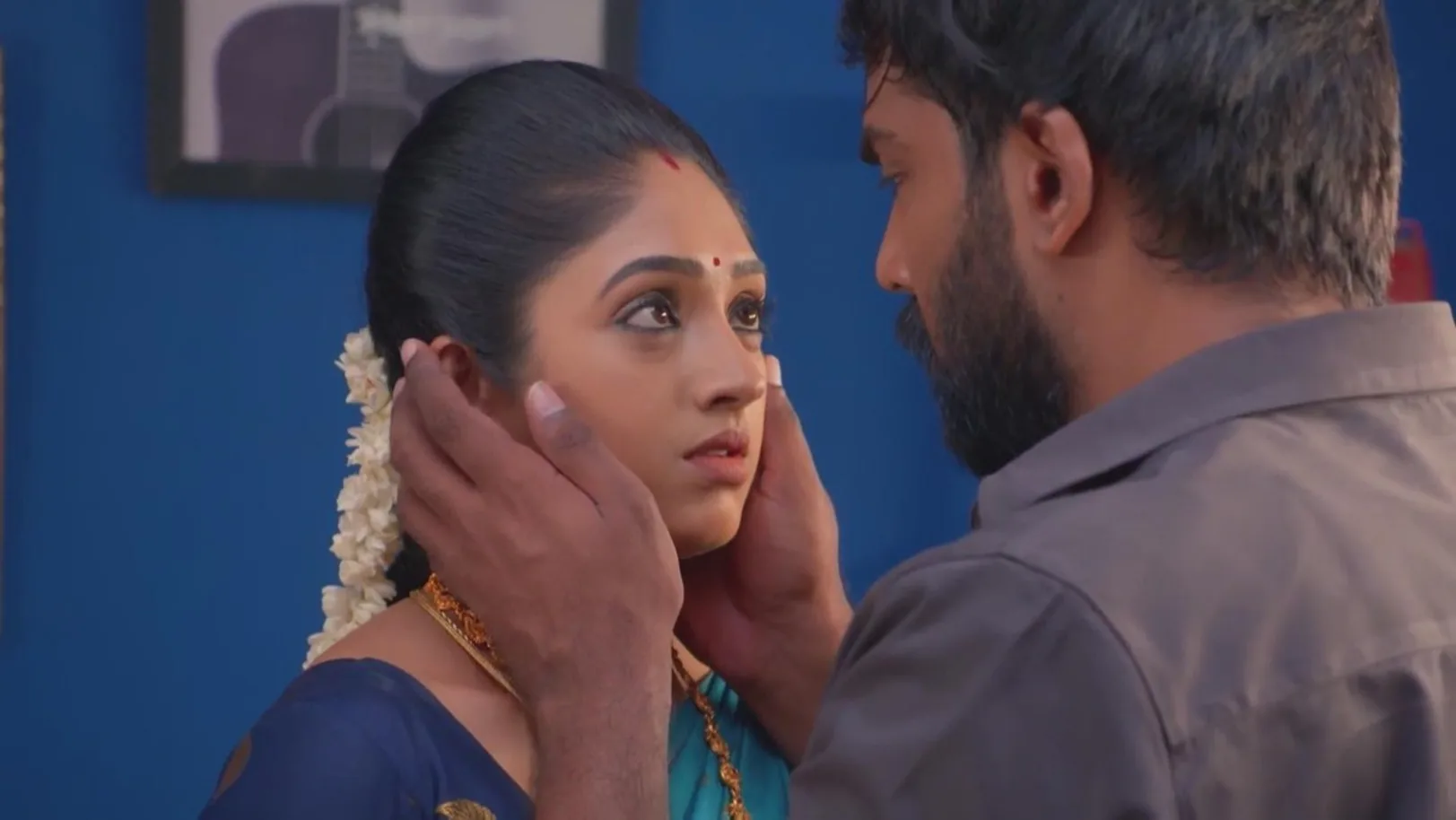Siddharth Gets Close with Rani | Ninaithale Innikkum 