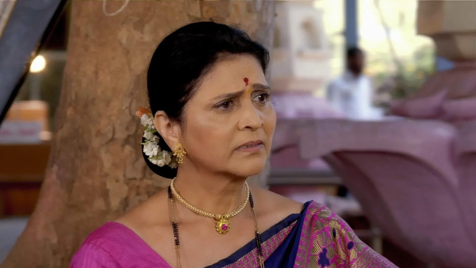 Jayashree Asks the Ranade Couple about Their Son | Punha Kartvya Aahe | Promo
