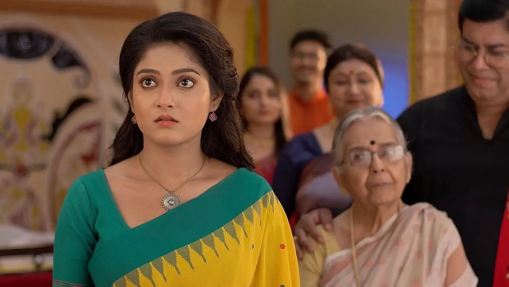 Purushottam Asks Ashtami to Stay in the House 20th April 2024 Webisode