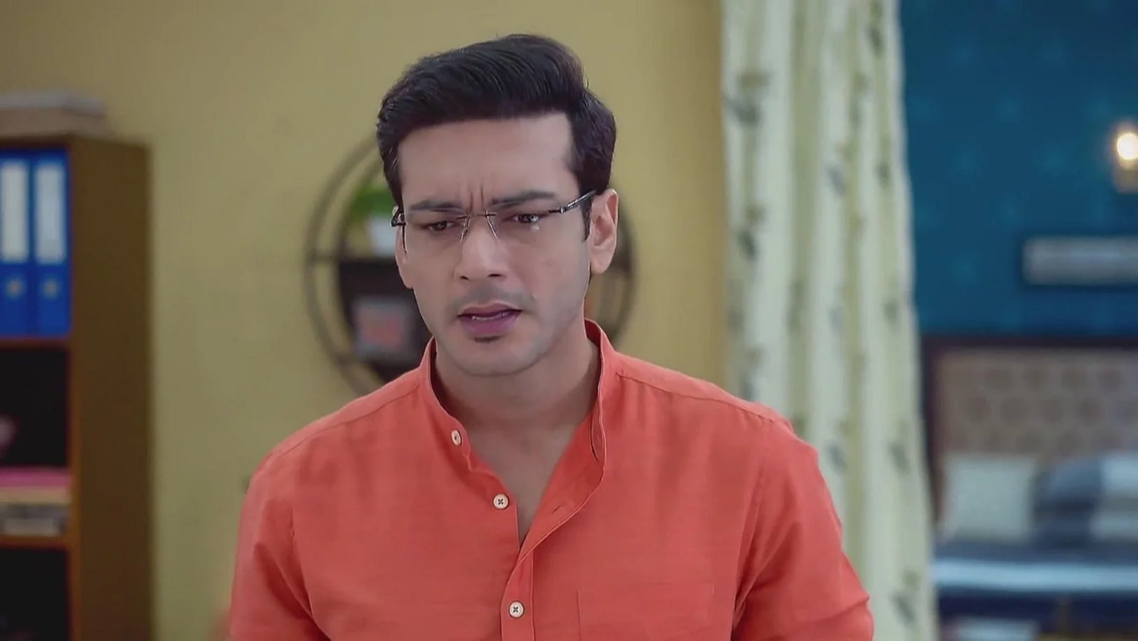 Anshuman Comes to Rohit with Some News l Phulki 